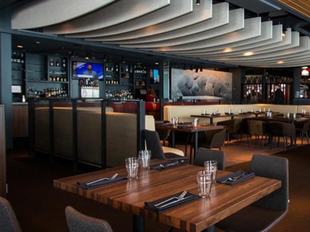 Choosing The Best Restaurant Table Style | TimeWorn Wood