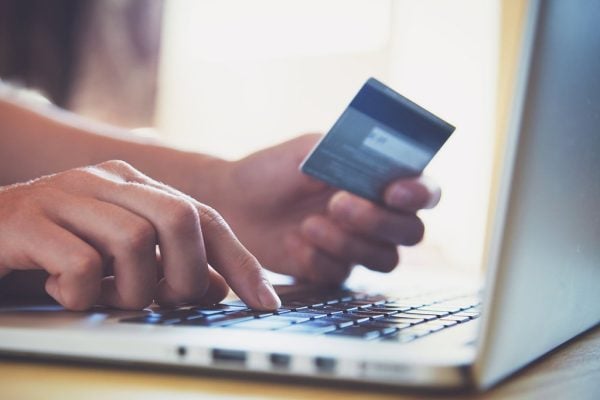 How to order custom restaurant tables.